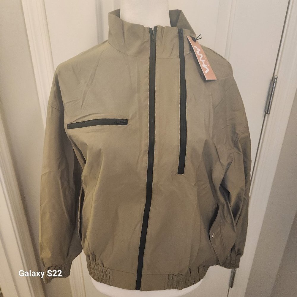 Vivieene Hue Double zip jacket. NWT. Size Large